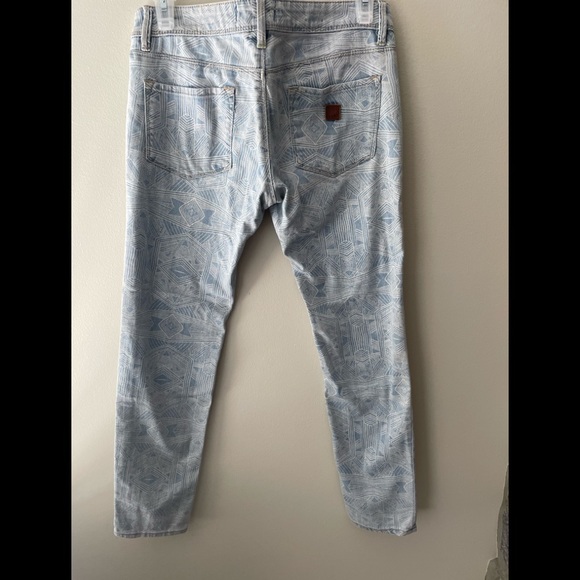 Y2K Roxy Jeans - Picture 2 of 4